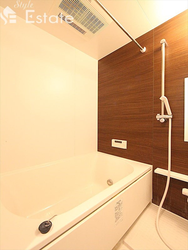 バス・シャワールーム　バスルーム