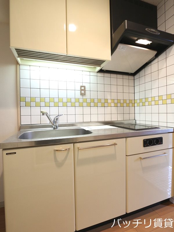 キッチン　画像は別号室イメージの為、現況を優先いたします。