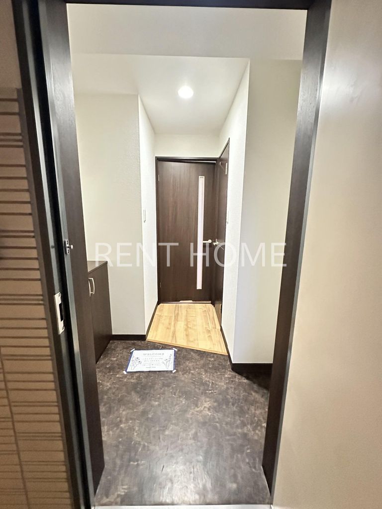 玄関　玄関スペースです。シューズボックスがあります。