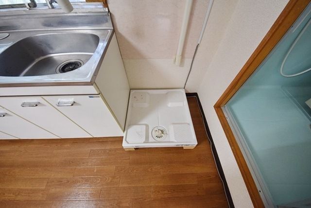 洗面設備　～洗濯機置き場～