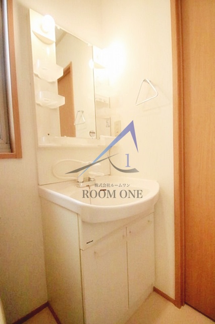 洗面設備　洗面台です。