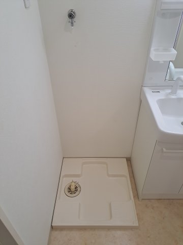 その他　室内洗濯機置場です