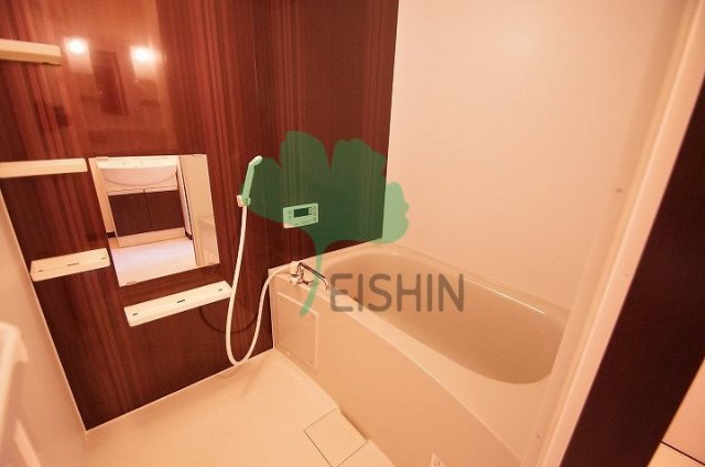 バス・シャワールーム　清潔感のある浴室です！