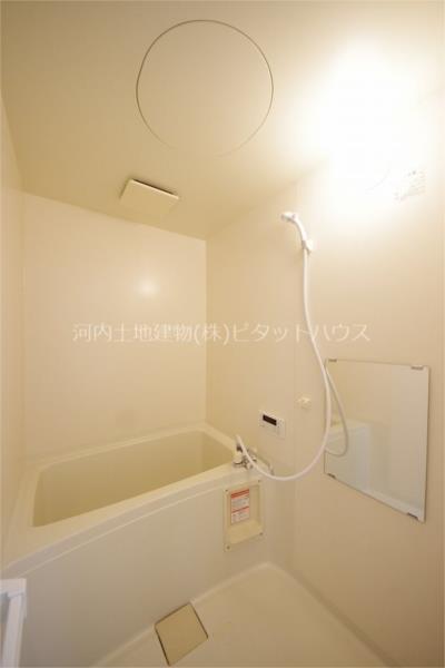 バス・シャワールーム　バス／シャワー