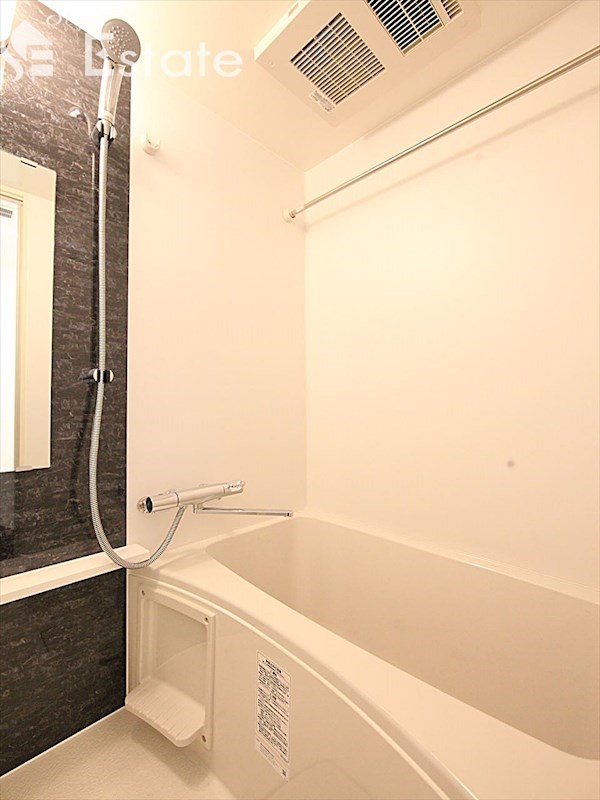 バス・シャワールーム　バスルーム