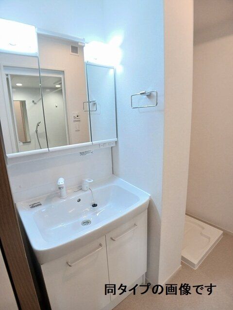 洗面設備　同施工参考画像