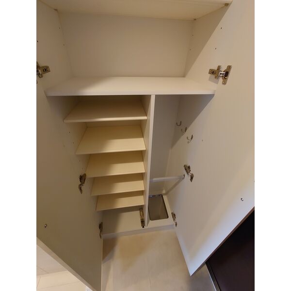 収納　シューズボックス