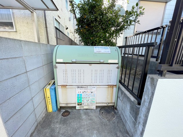 その他　ユニクロ杉並下井草店