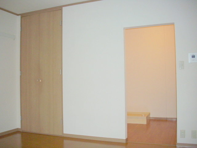 居室・リビング　★洋室６．５帖！