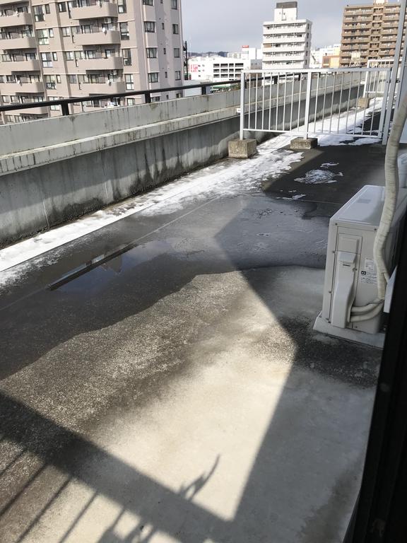 バルコニー　別部屋モデル写真