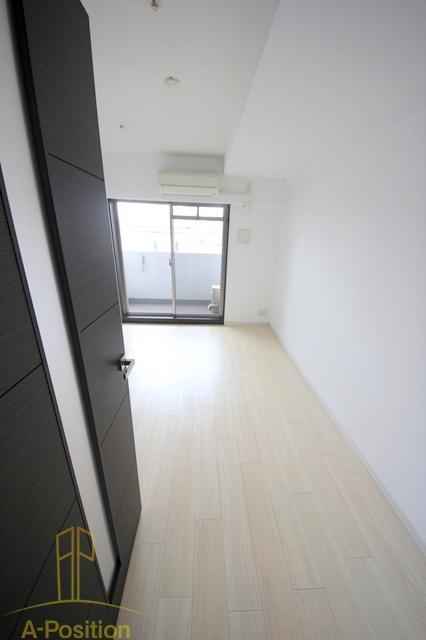 居室・リビング　LAV心斎橋WEST