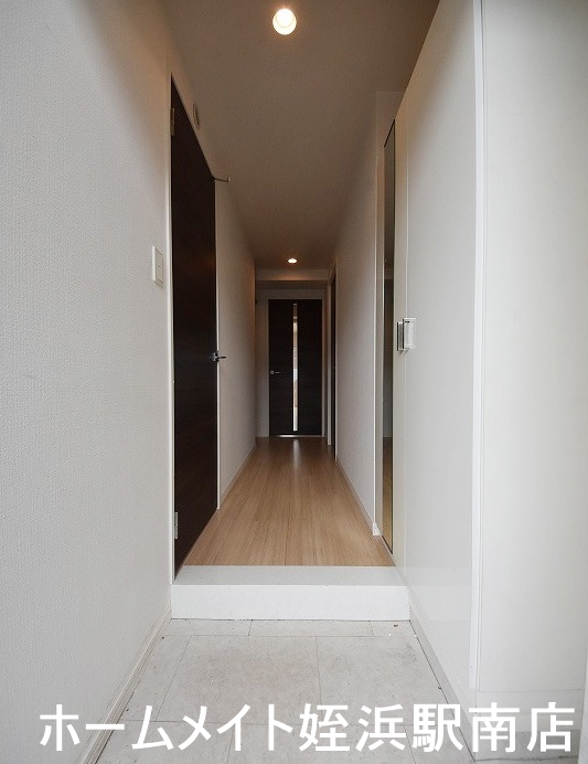 玄関　★天井高下駄箱でスッキリ！★参考写真