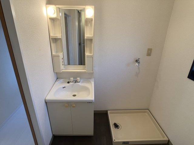 洗面設備　2024年11月撮影※現況を優先致します。