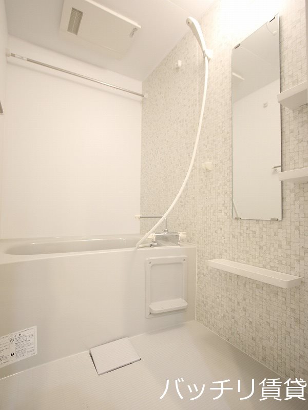 バス・シャワールーム　同型イメージの為、現状を優先致します。