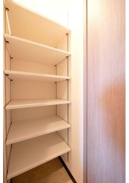 玄関　シューズインクローゼットはとても便利です♪