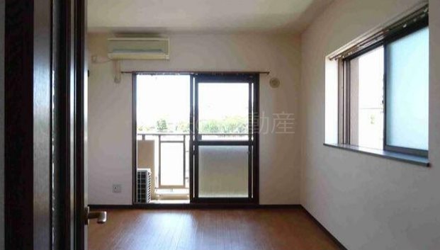 居室・リビング　※他部屋参照・現況優先