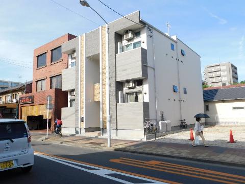 建物外観　外観写真（昼）