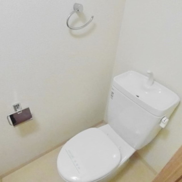 トイレ　別部屋同仕様タイプ