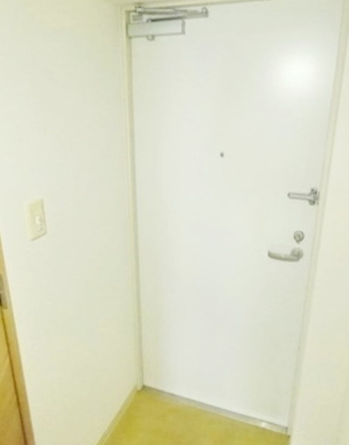 玄関　別部屋同仕様タイプ