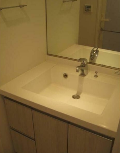 洗面設備　同仕様参考写真