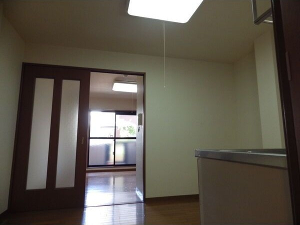 居室・リビング　※写真は同じマンションの違う部屋のものになります。