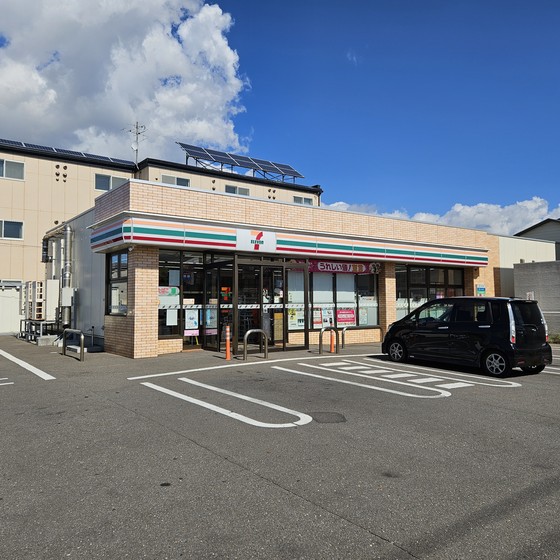 コンビニ　セブンイレブン函館宇賀浦町店（コンビニ）まで531m