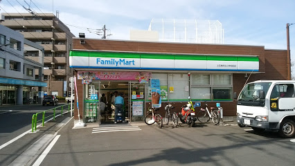 コンビニ　ファミリーマート 上石神井北小学校前店（コンビニ）まで229m