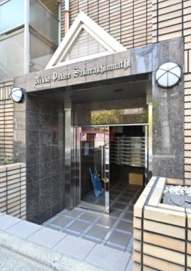 エントランス　エントランス