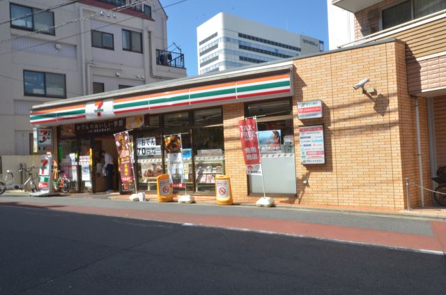コンビニ　セブンイレブン（コンビニ）まで140m