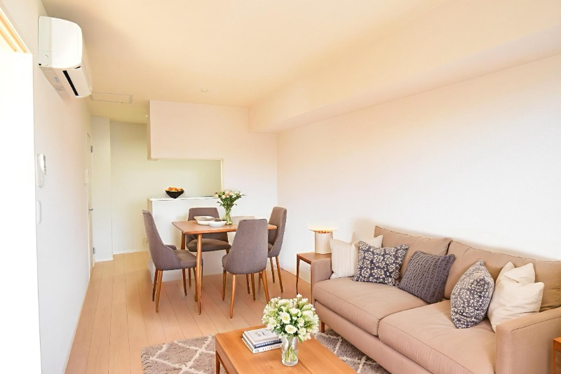 居室・リビング　ＣＧ画像の為実際は家具・家電の設置無し。