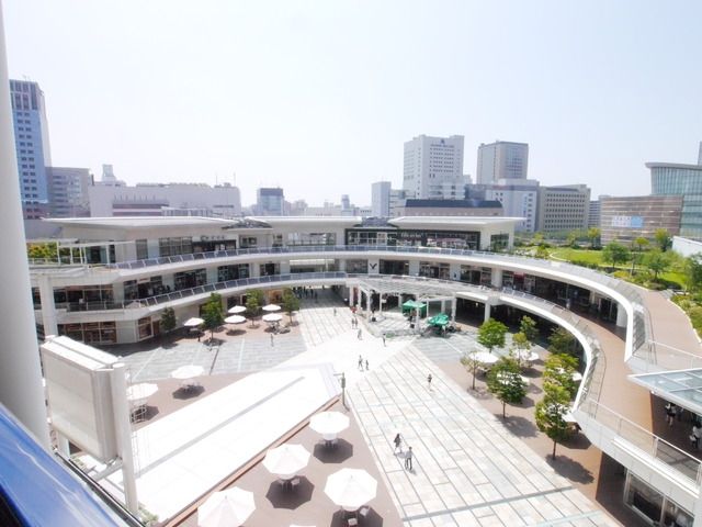 ショッピングセンター　ラゾーナ川崎（ショッピングセンター）まで882m