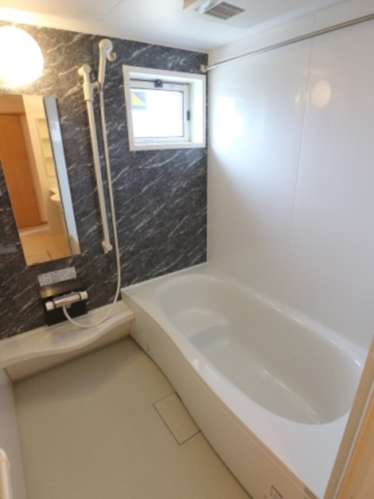 バス・シャワールーム　日々の疲れを癒すお風呂付です