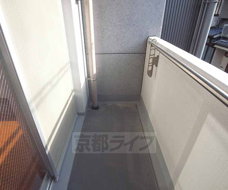 バルコニー　前がひらけていて開放感があります。