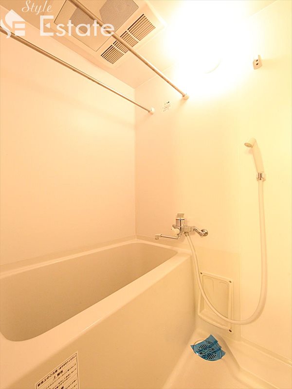 バス・シャワールーム　バスルーム