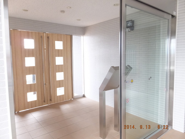 ロビー　エントランスオートロック