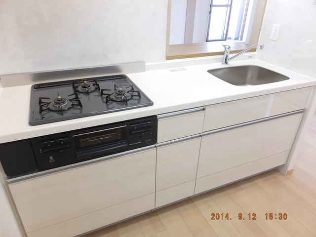 キッチン　※別室参考写真