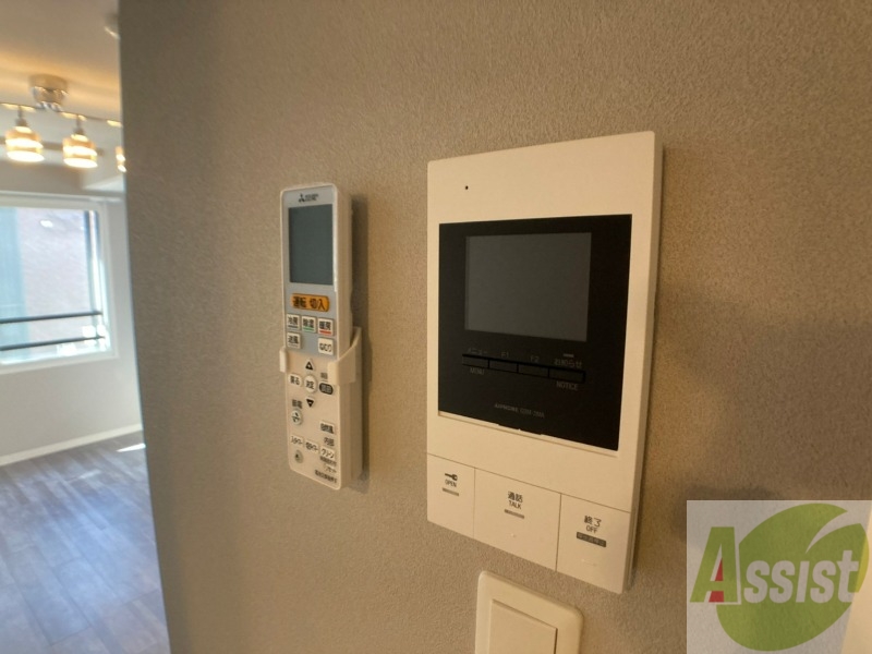 セキュリティ　ＴＶモニター付インターホンです。来客者の顔が見えるので安心！