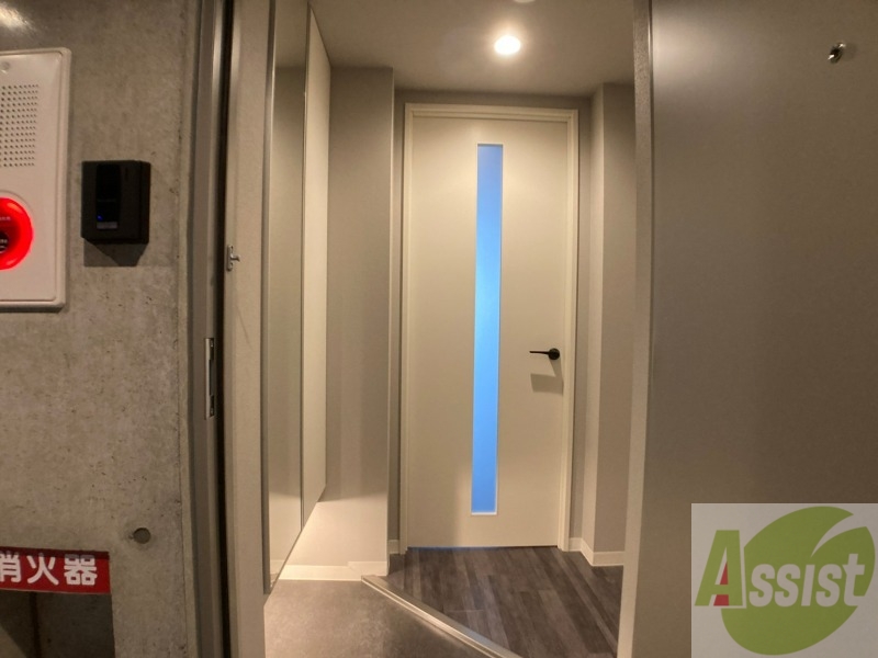 玄関　玄関です。白を基調としていて清潔感があります！