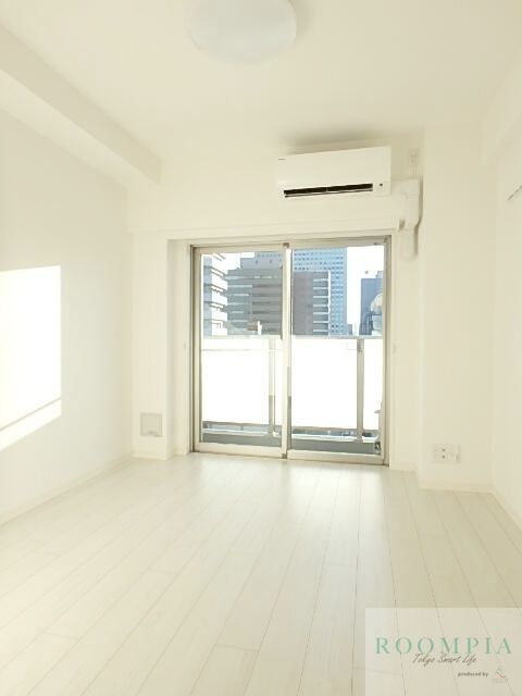 居室・リビング　※同タイプの別のお部屋です。