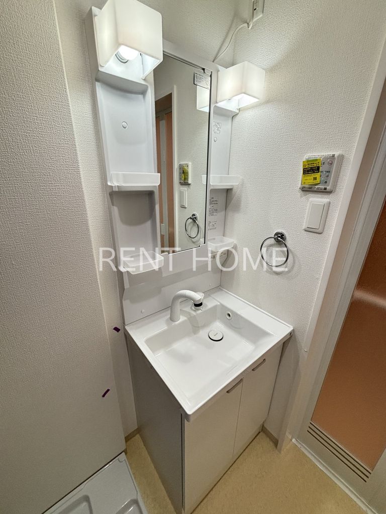 洗面設備　※同仕様タイプの写真です