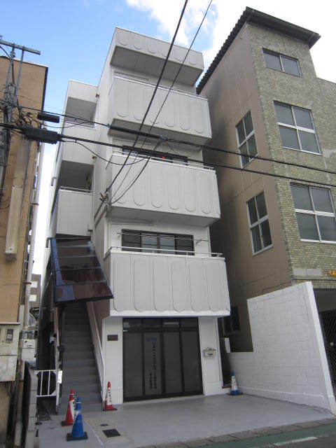 建物外観　☆４階建て　鉄骨造のマンション☆