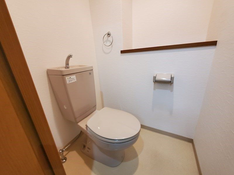 トイレ　同建物、他号室参照