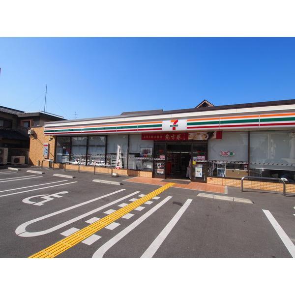 コンビニ　セブン-イレブン高槻赤大路町店（コンビニ）まで838m