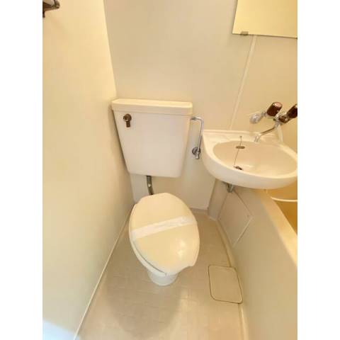 トイレ　※他部屋参考写真