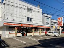 コンビニ　セイコーマート澄川1条店（コンビニ）まで83m