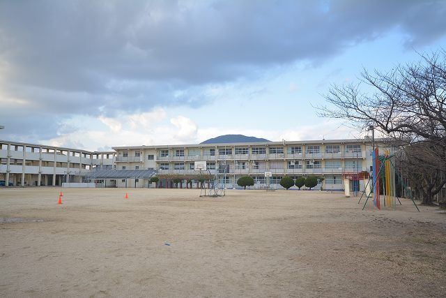小学校　北九州市立　田原小学校（小学校）まで500m