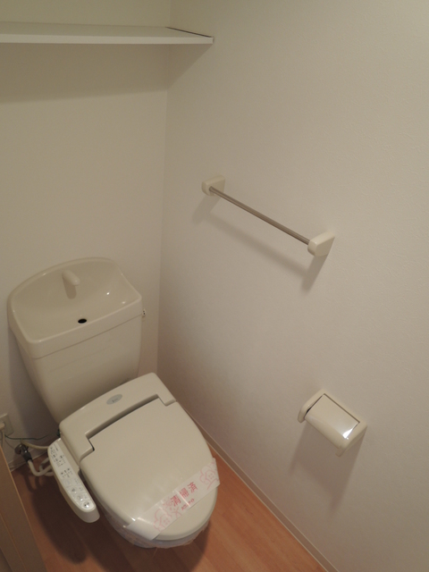 トイレ　反転タイプの写真です♪♪