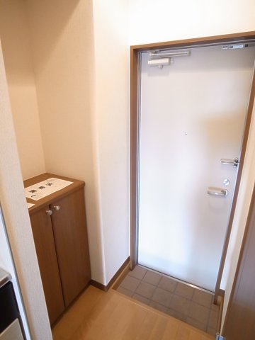 玄関　同間取り他部屋の写真です。