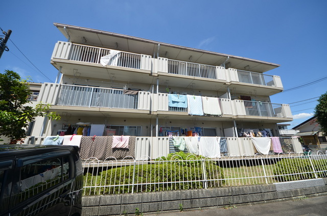 建物外観　★落ち着いた住宅地、居心地の良い物件です★