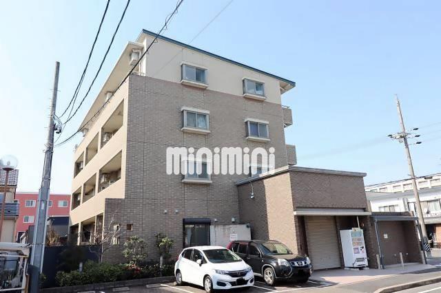 建物外観　４階建てのマンションです。